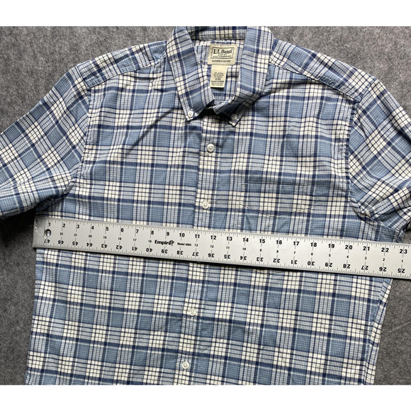 LL Bean Shirt Mens Medium Blue White Plaid Short Sleeve Button Down Stretch - Picture 2 of 12